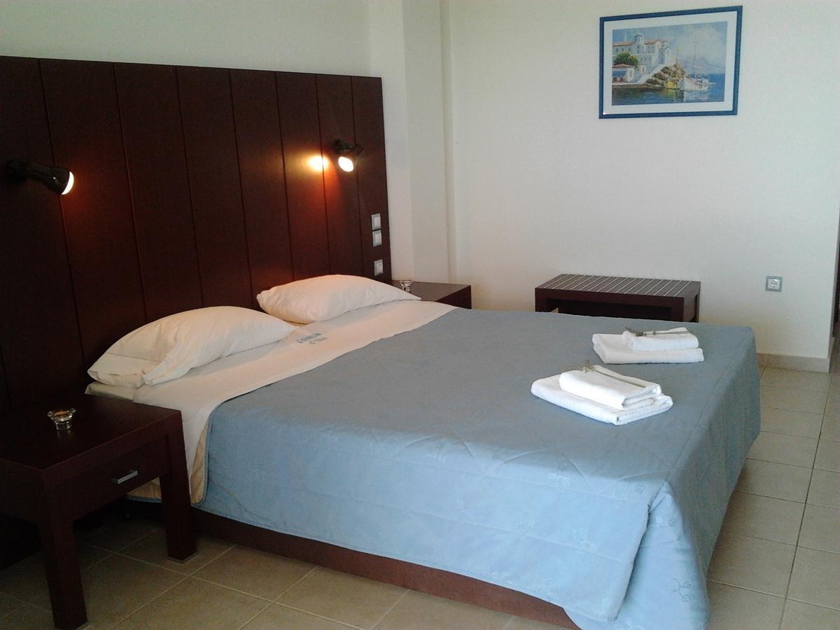 Ionion Star Hotel Tholon Zewnętrze zdjęcie