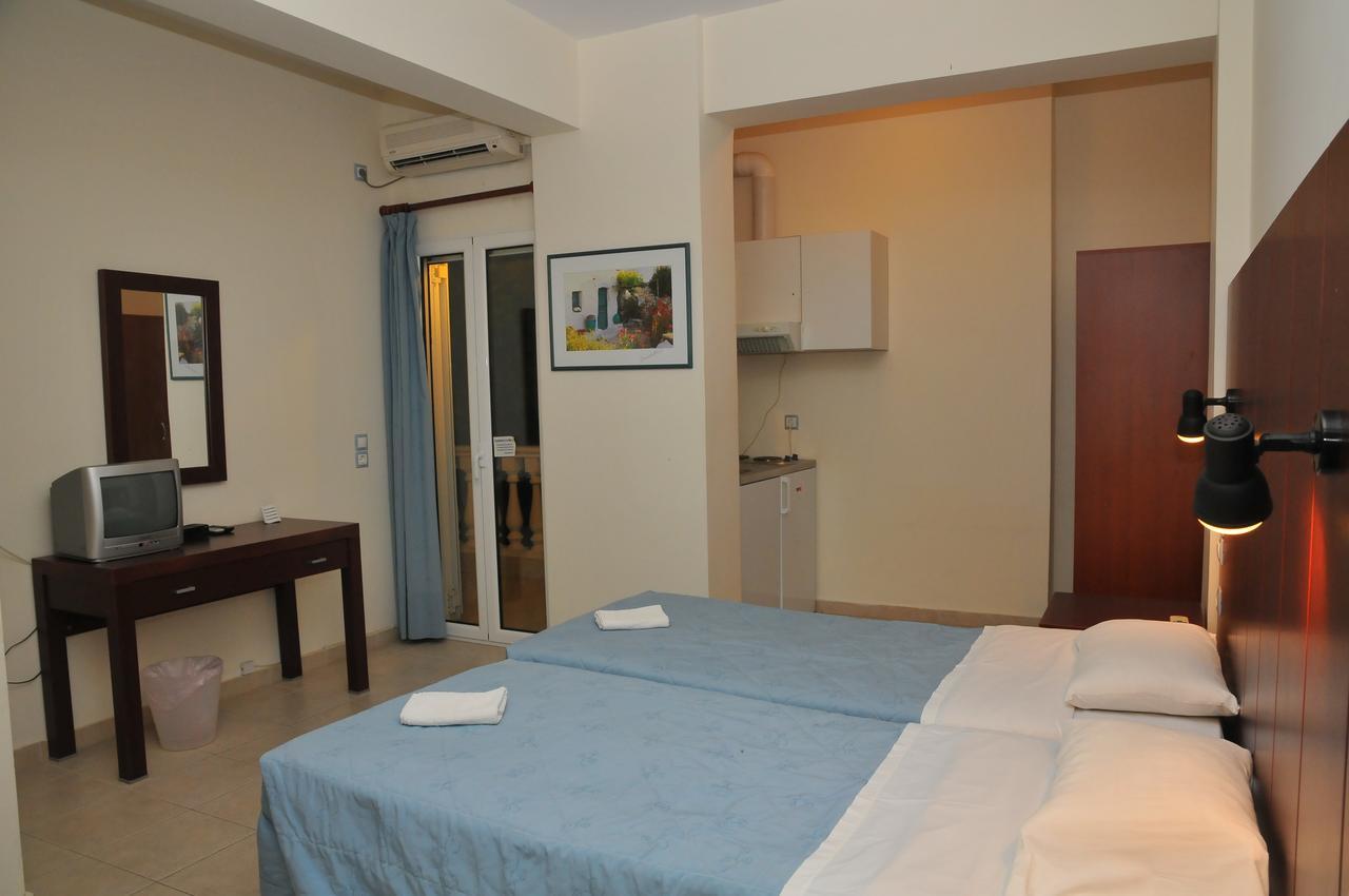 Ionion Star Hotel Tholon Zewnętrze zdjęcie
